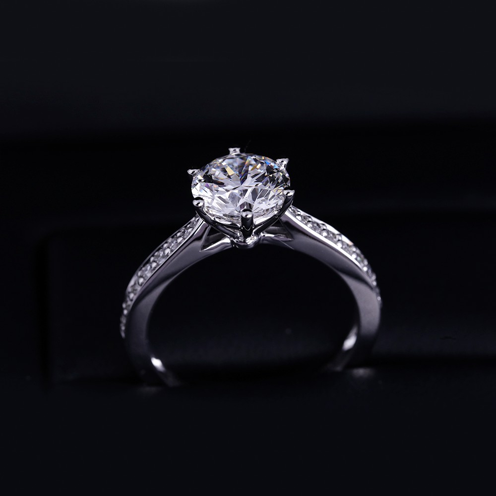 2.0ct Diamante redondo luz estrella seis garra 18K oro anillo de diamante