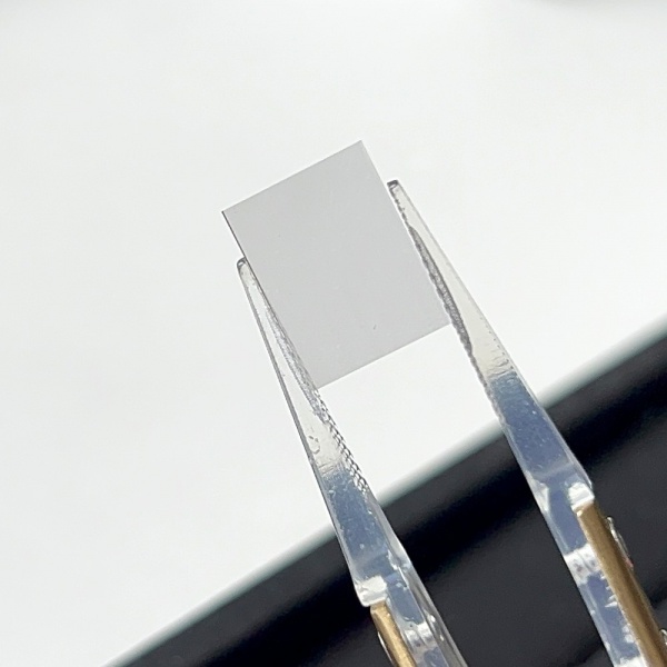 Cuchilla de corte de precisión de vidrio ultrafino, material frágil, placa de diamante CVD de 50 micras.