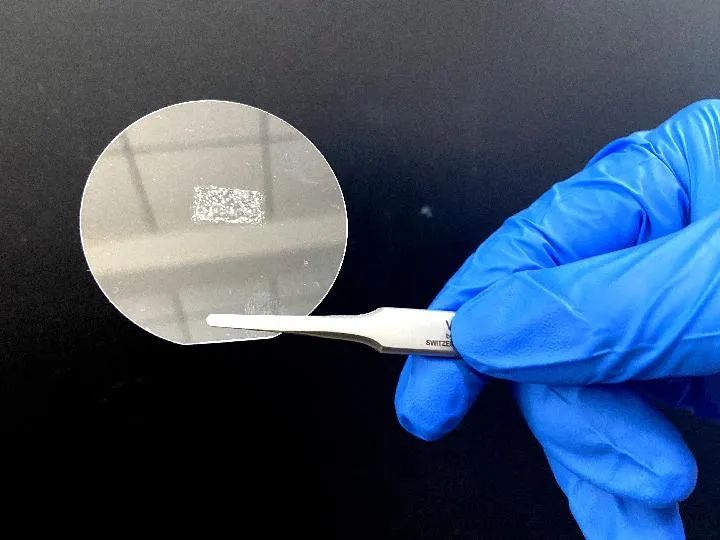 重磅！我国科学家研发出超薄高能效光学晶体