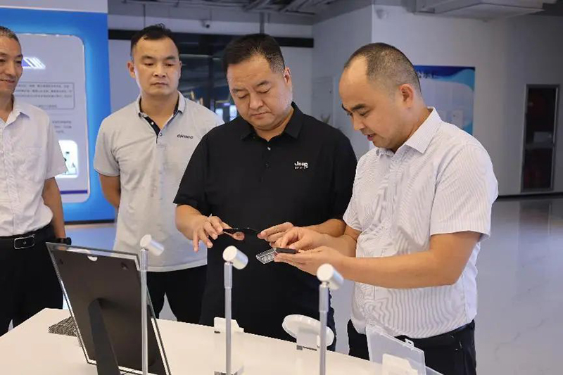 郑州市委统战部副部长陈勇一行调研雷神研究院