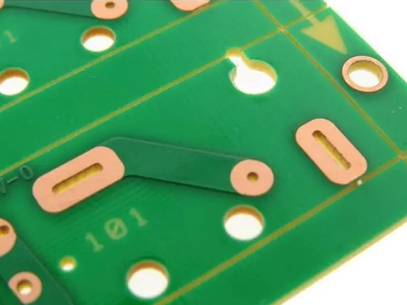等离子清洗在PCB板的应用与优势