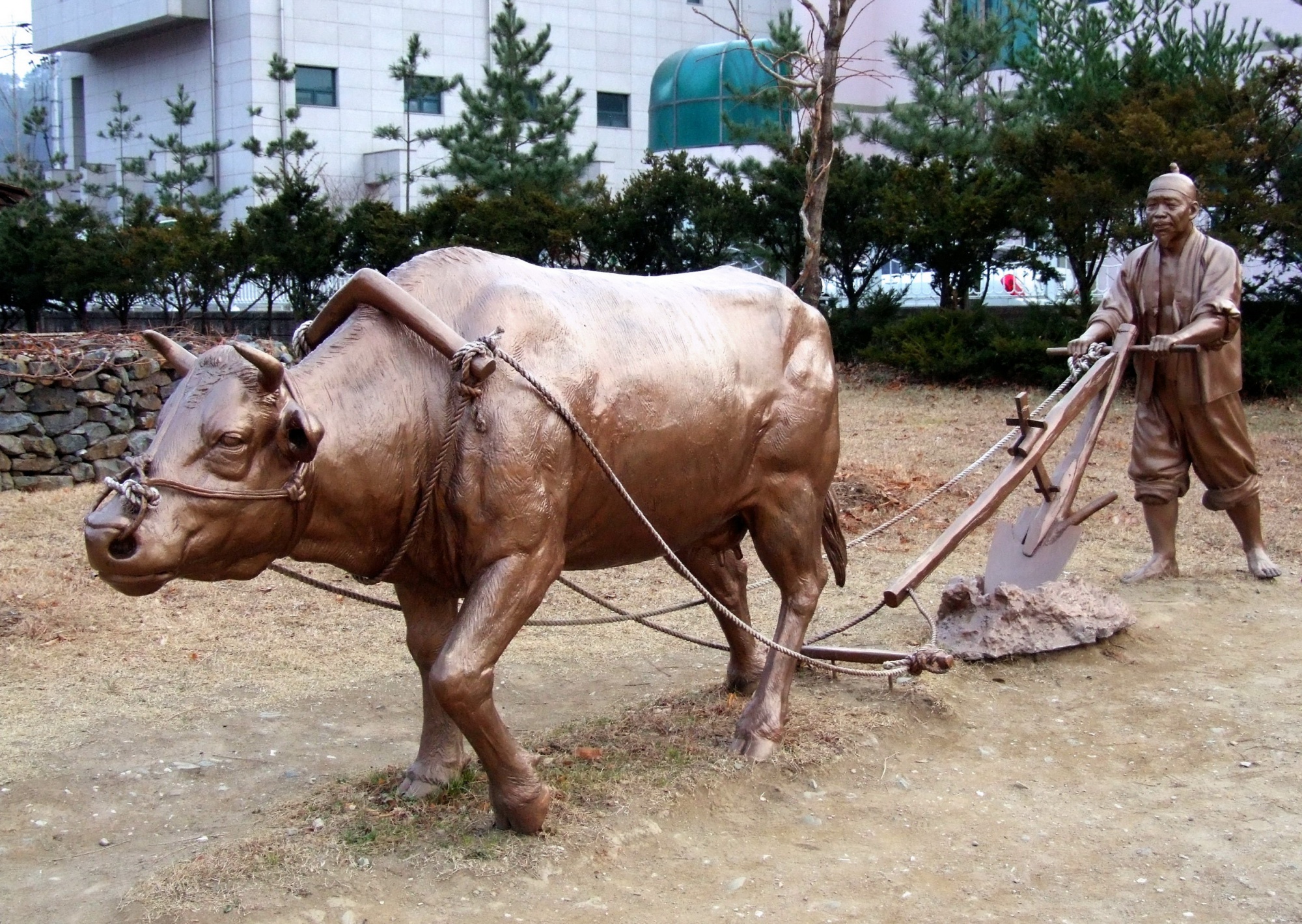 韩国首尔民族村铸铜雕塑