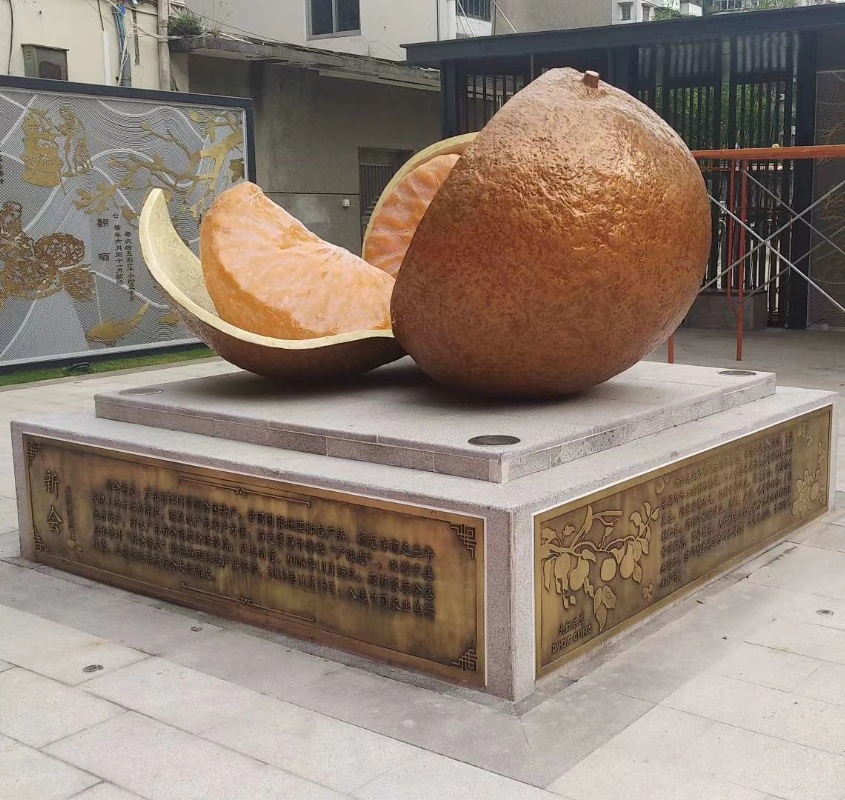 江门新会步行街陈皮雕塑