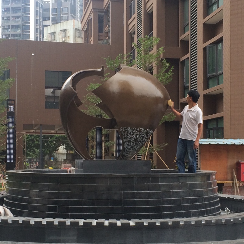 佛山东建集团普君华府雕塑