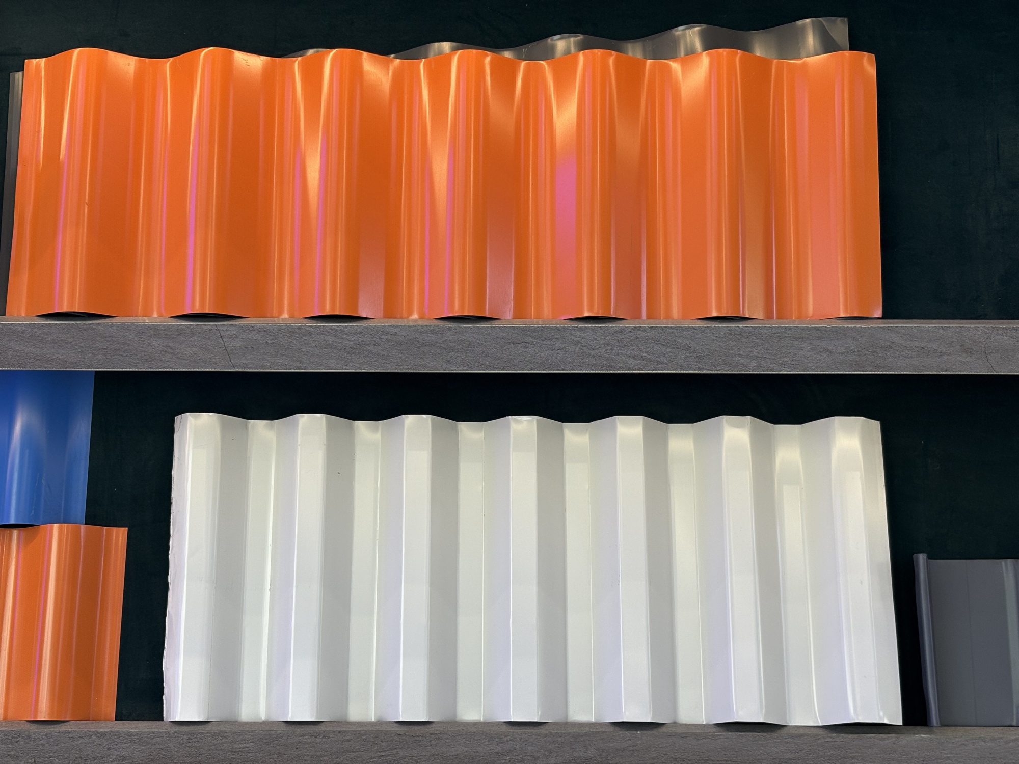 Galvanized color steel roofing tile