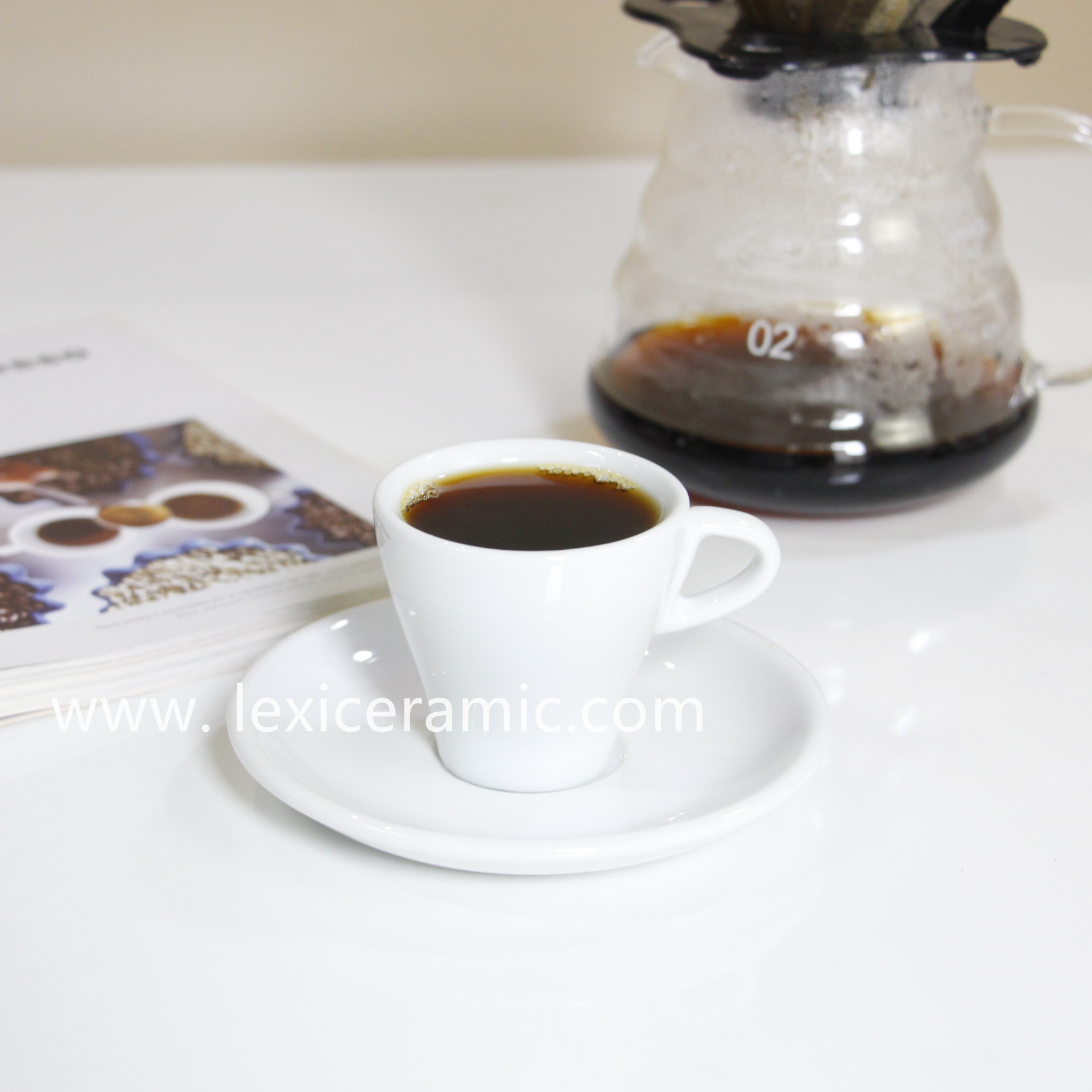 Tulip-shaped American coffee afternoon tea daily use porcelain coffee cup and saucer