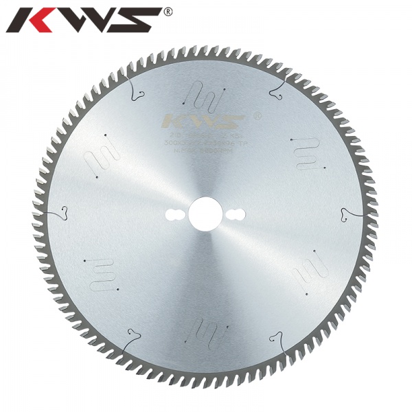 Universal  saw blade