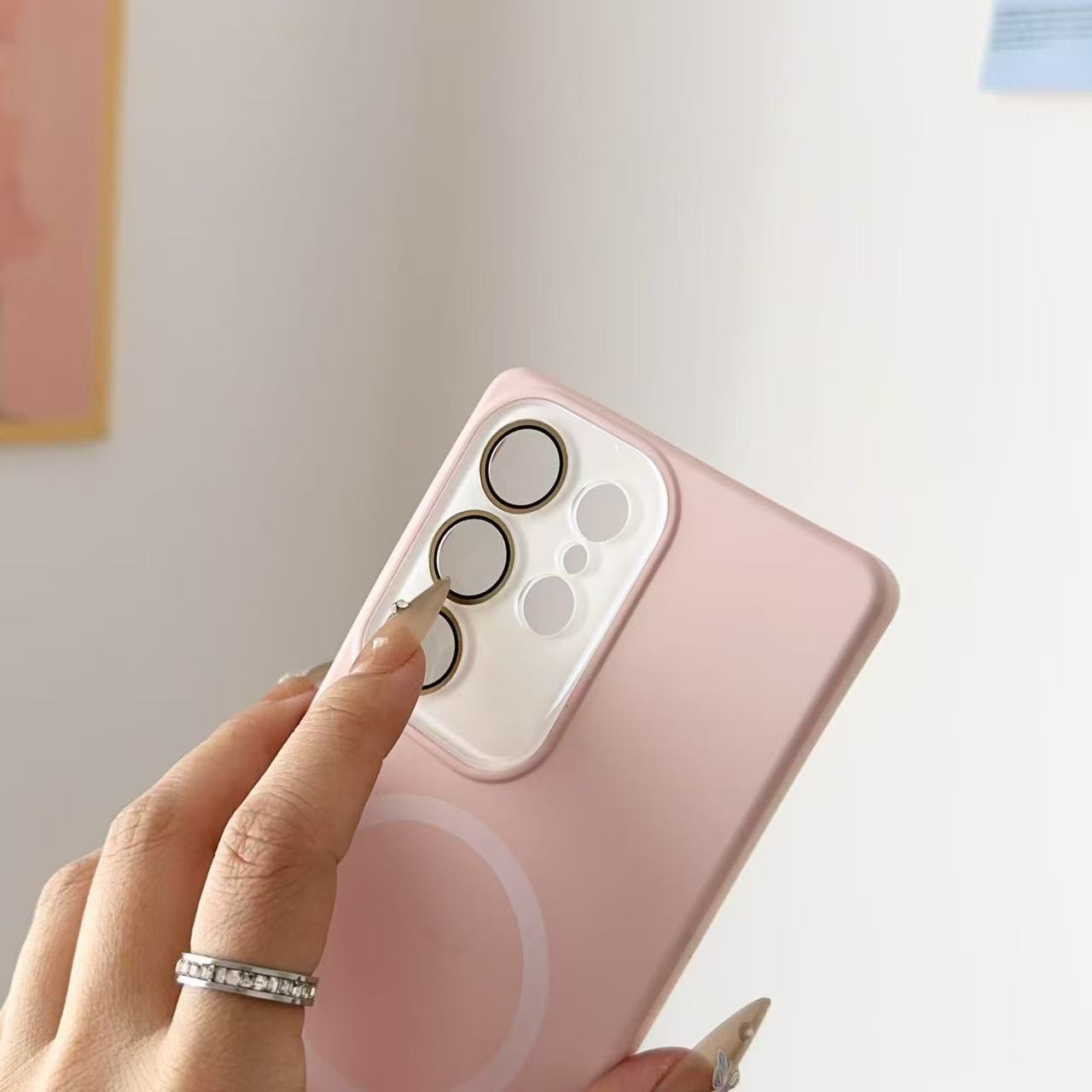 Stylish Lavender Protective Case for iPhone Pro Series with Magnetic Charging