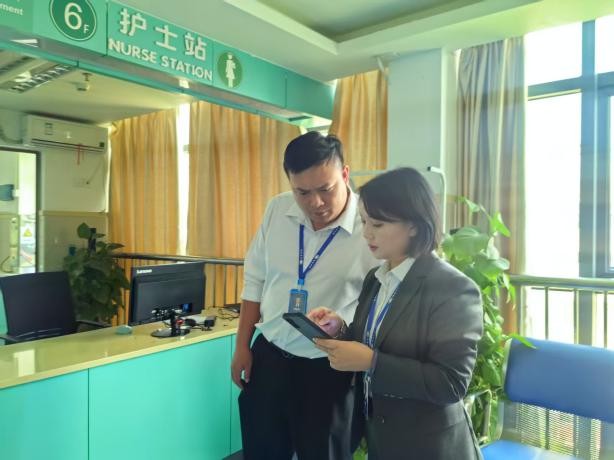 公司安委办到龙岗七院项目开展安全品质检查