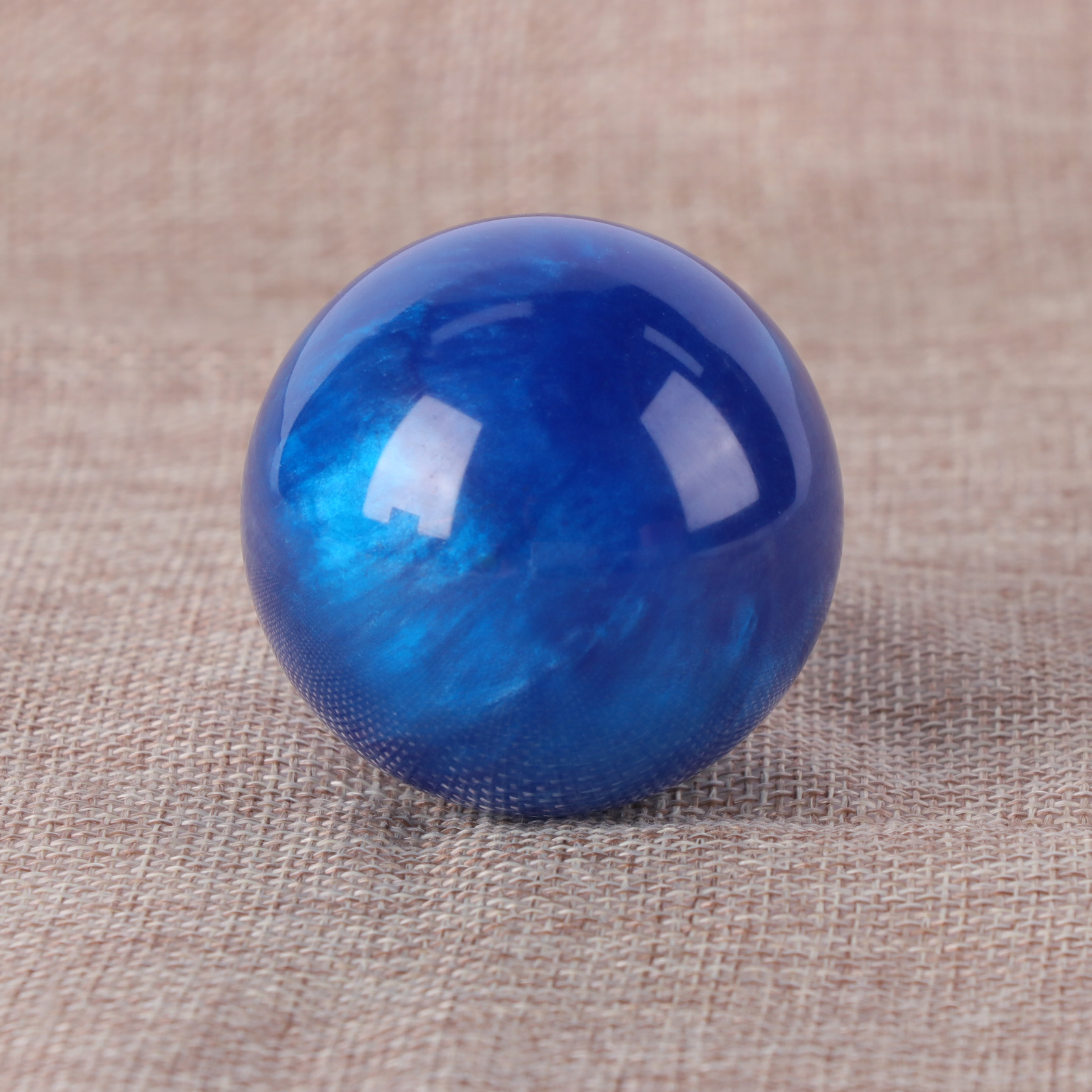 Marble effect resin pool ball set