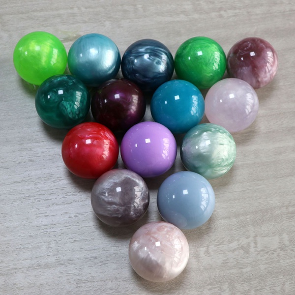 Resin ball with marble jade finish