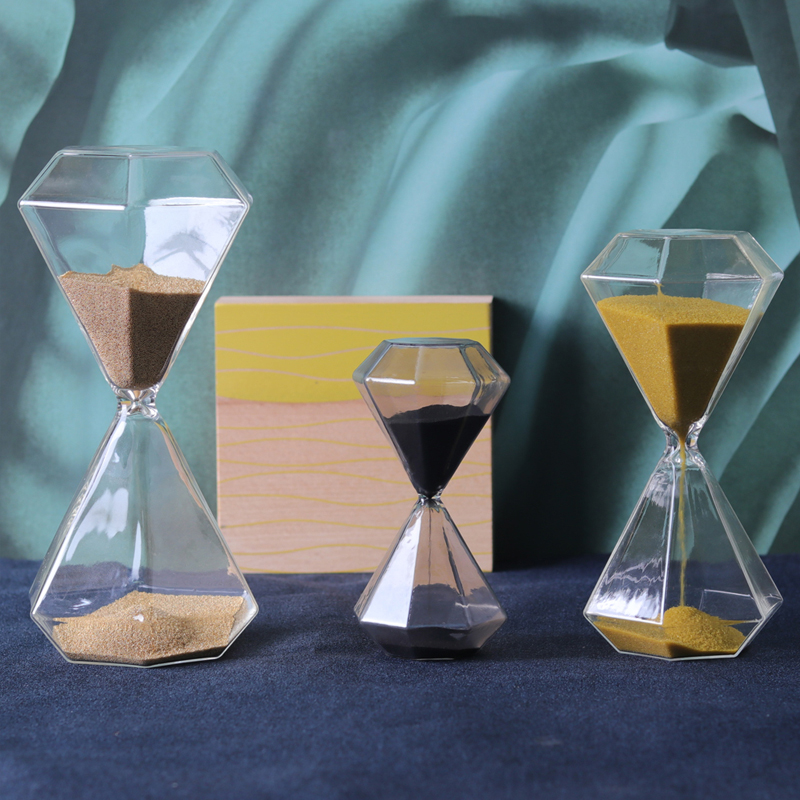 Diamond hourglass
