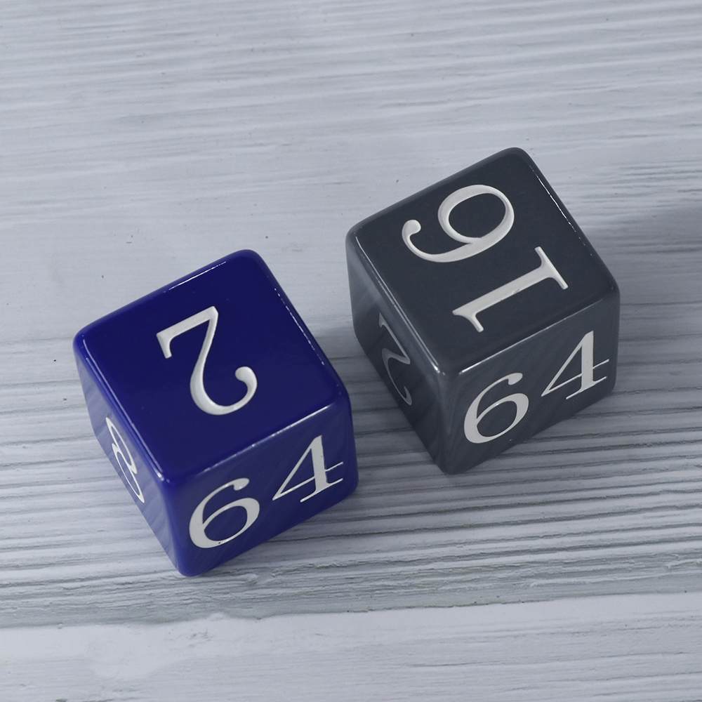 Custom backgammon doubling cubes