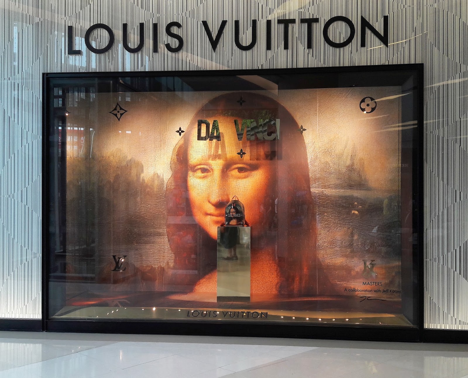 2017 · Louis Vuitton (LV) Window Display Design