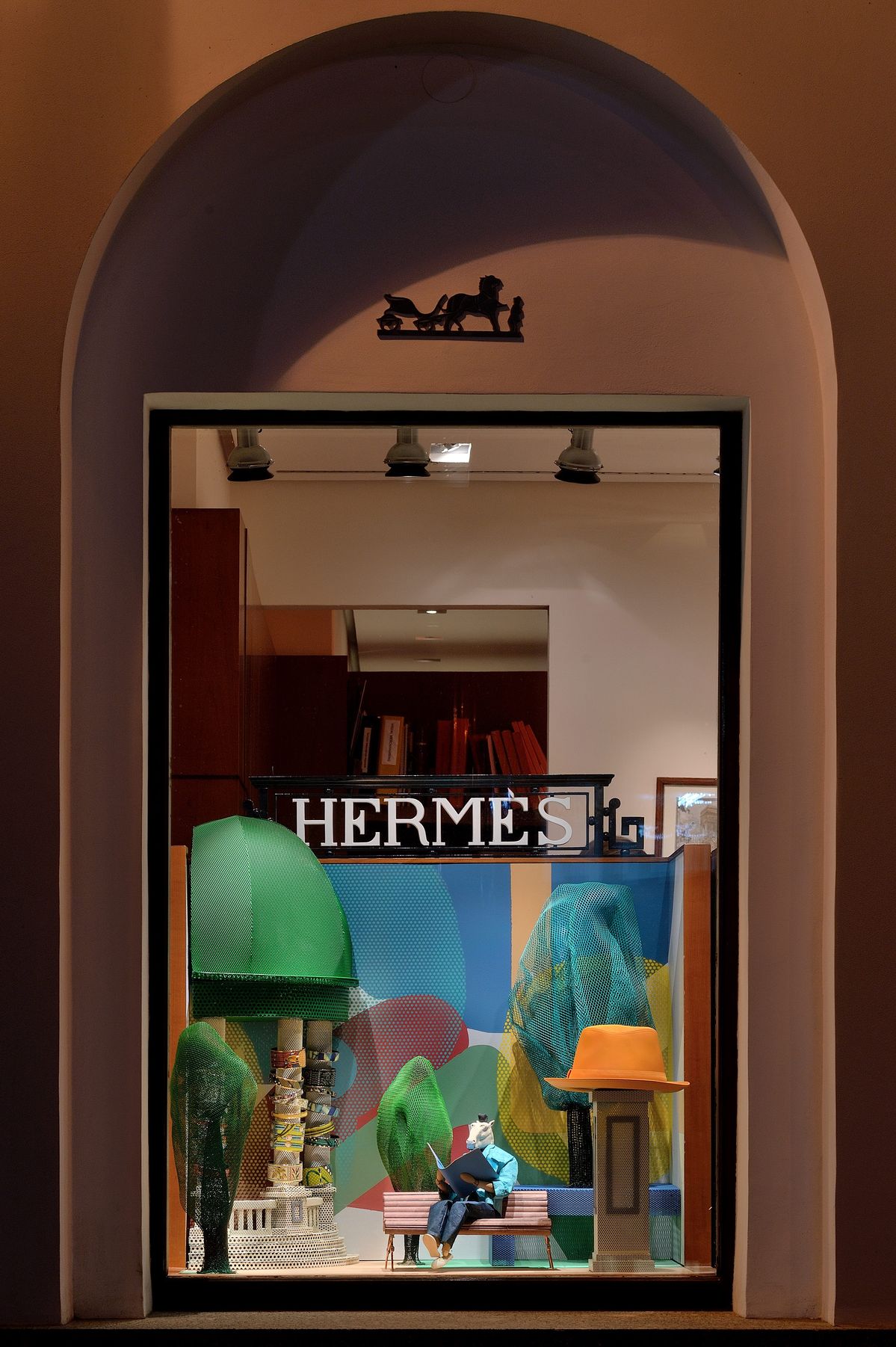 2015 Hermès Window Display Design