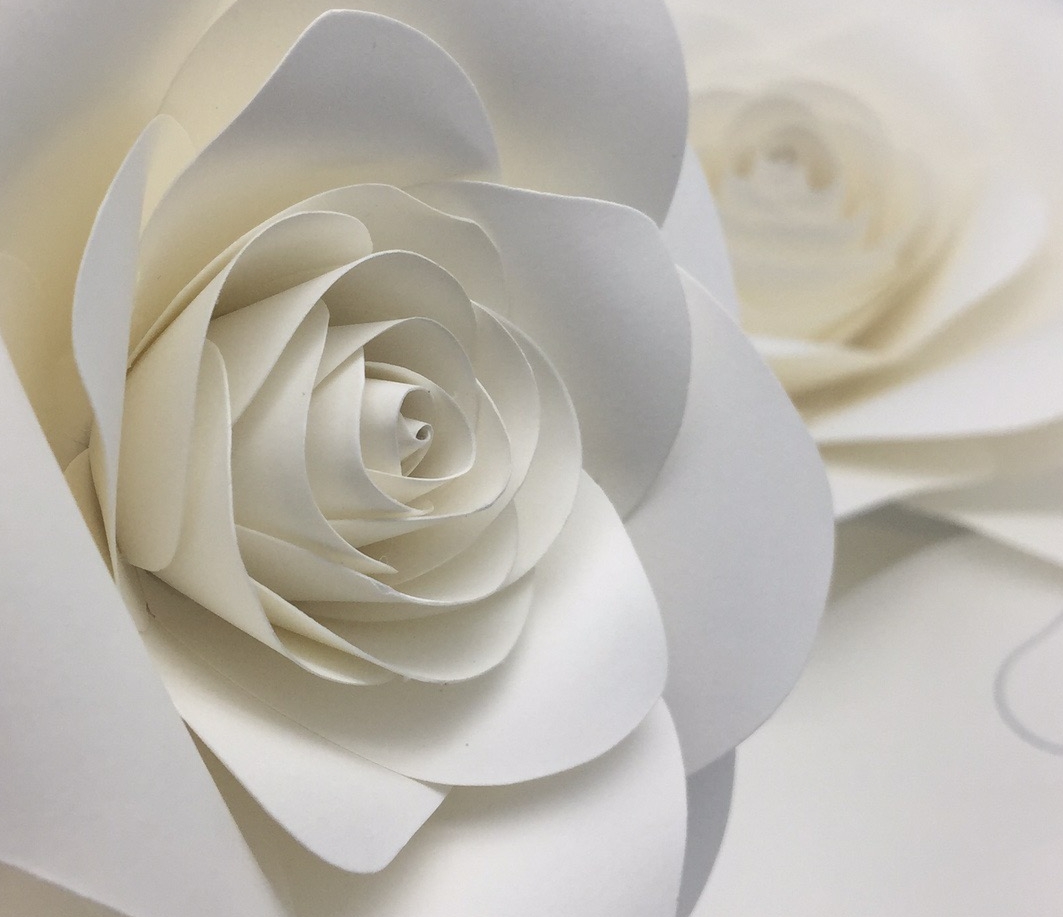 Highly simulated Paper flower for window display