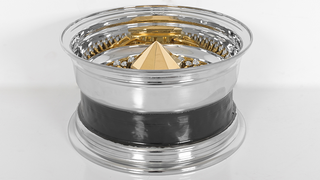 13x7Wire Wheels Reverse 72-Spoke Cross Lace Chrome with American Gold Plating Center Rims