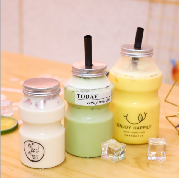 High Quality Cute INS Style Plastic Juice Coffee Bottles With Lid For bubble milk tea bottle