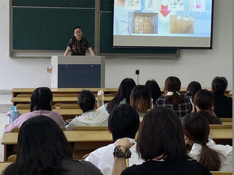 Evancare Medical - departamento de inglés de negocios lleva a cabo actividades de prueba profesional