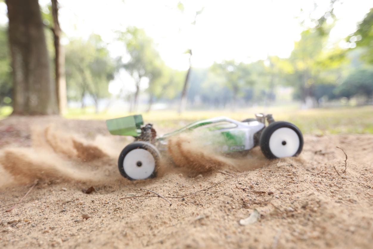 1:10 Scale 4WD Brushless Off-Road Buggy