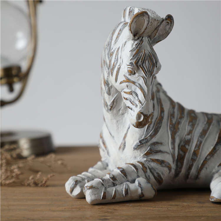 Eco Friendly Rustic Horse Figurines Zebra Animal Sculpture Home Decor