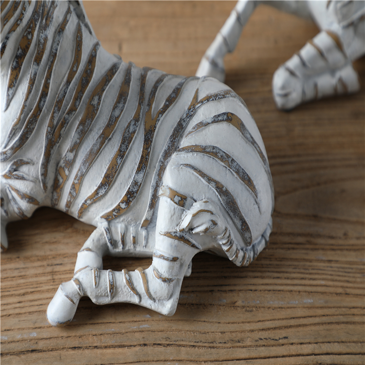 Eco Friendly Rustic Horse Figurines Zebra Animal Sculpture Home Decor