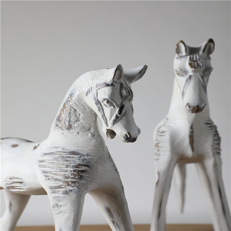 Home Decor Items Family Handmade Craft Personalized Ornaments Horse Statue Resin Crafts Home Decor