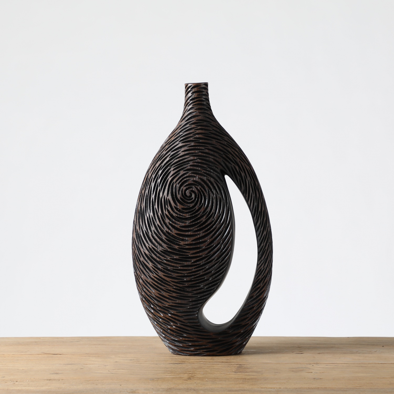 Wholesale Abstract Home Decor Black Resin Vase for Home Decoration