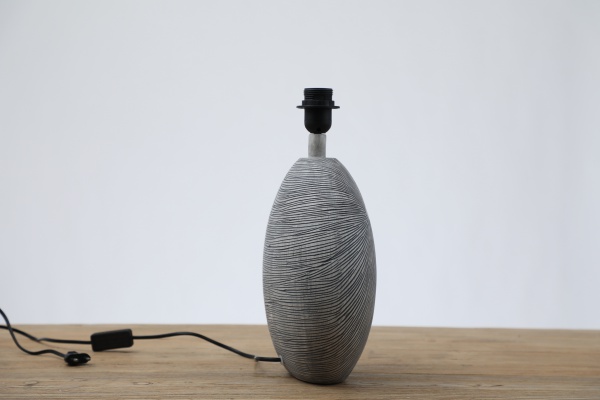Hot selling handmade nordic style resin bedside table lamp for bedroom decor