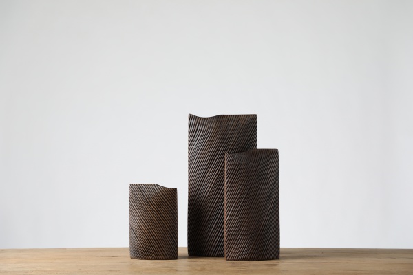 Good quality unique shape nordic style resin vase ornaments decorative flower vase for home decoration