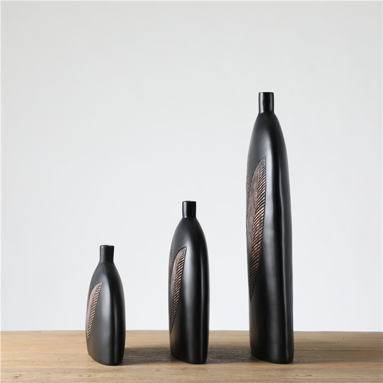 Hot Sale Resin Craft Vase Decor Ornament Leaf Pattern Black Resin Vase For Home Decor