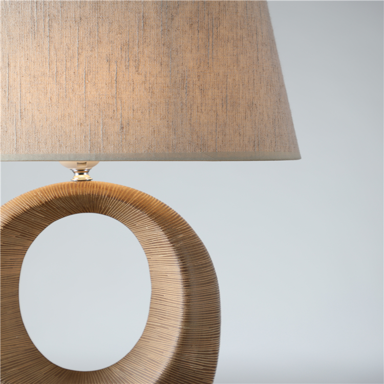 Wholesale home decor modern luxury unique bedroom light fixture resin table bedside lamp