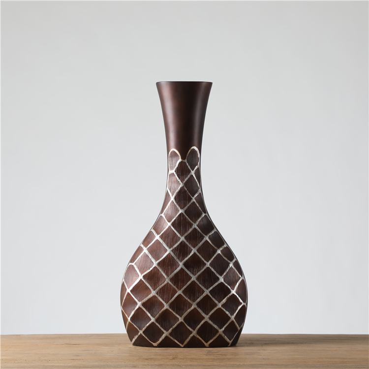 Manufacturer Cheap Resin Graceful Vase with Grid Pattern