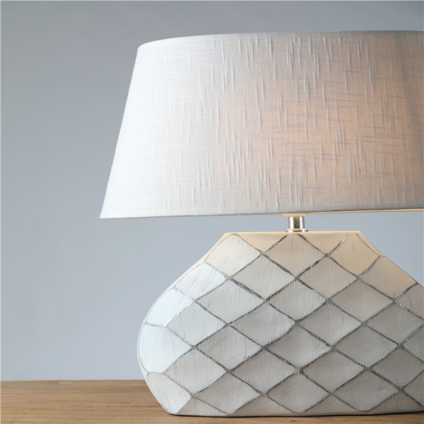 Hot Popular Home Decoration Hotel Desk White Lampshade Lamp Decorative