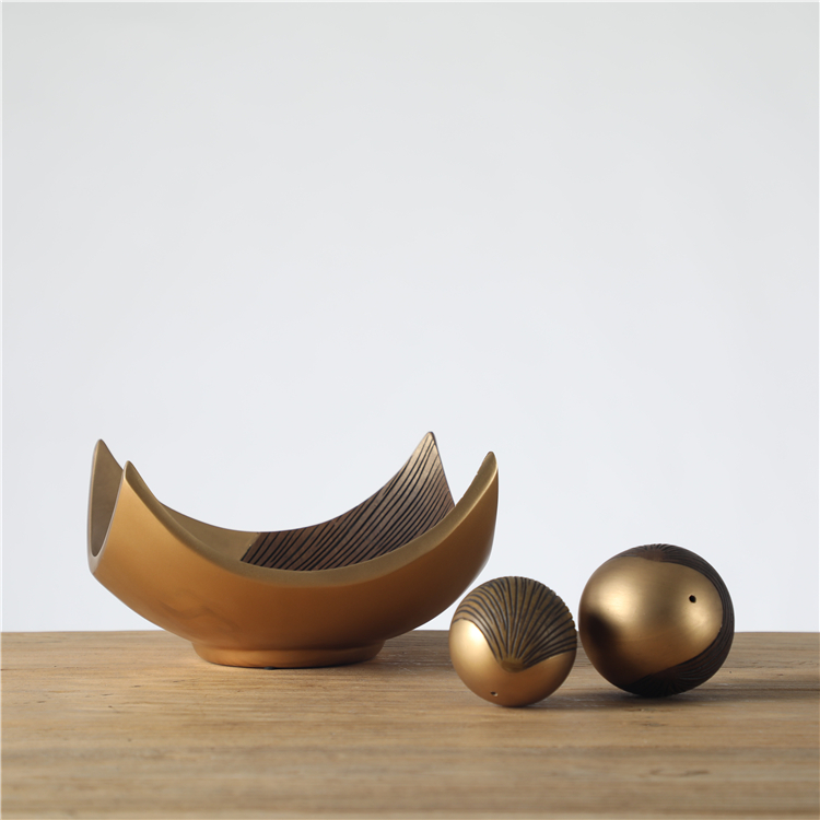 Hot Selling Creative Handmade Plate Polyresin Craft Nordic Home Decor