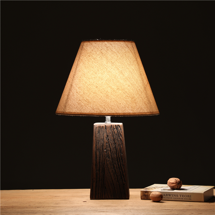 Pretty Morden Indoor Bedroom Energy Saving Polyresin Table Lamp Shade