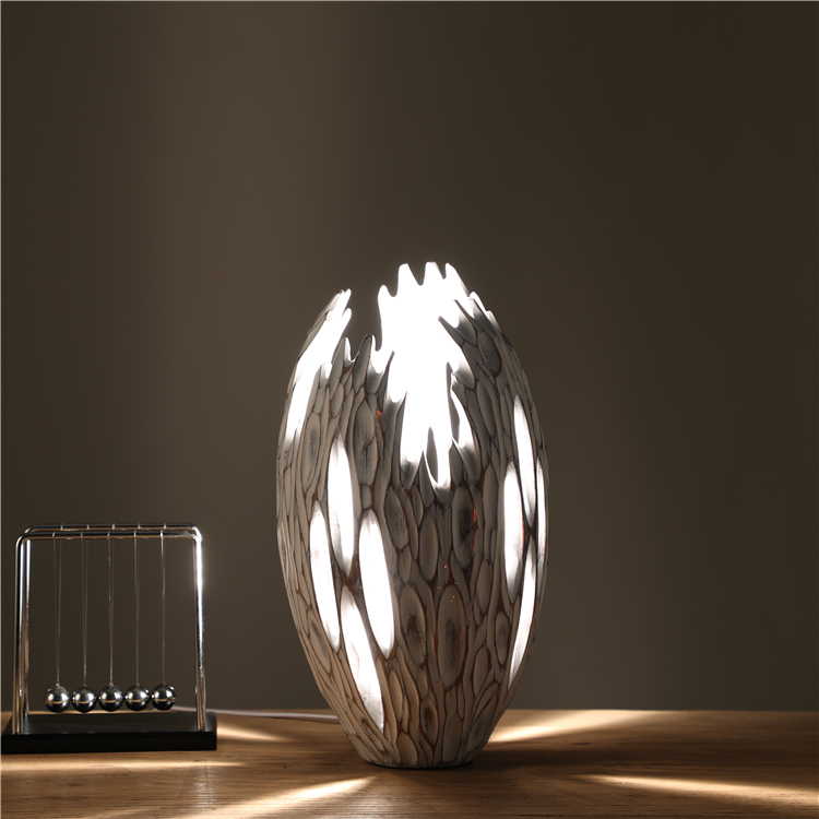Postmodern Economic House Decoration Polyresin Decorative Night Study Lamp