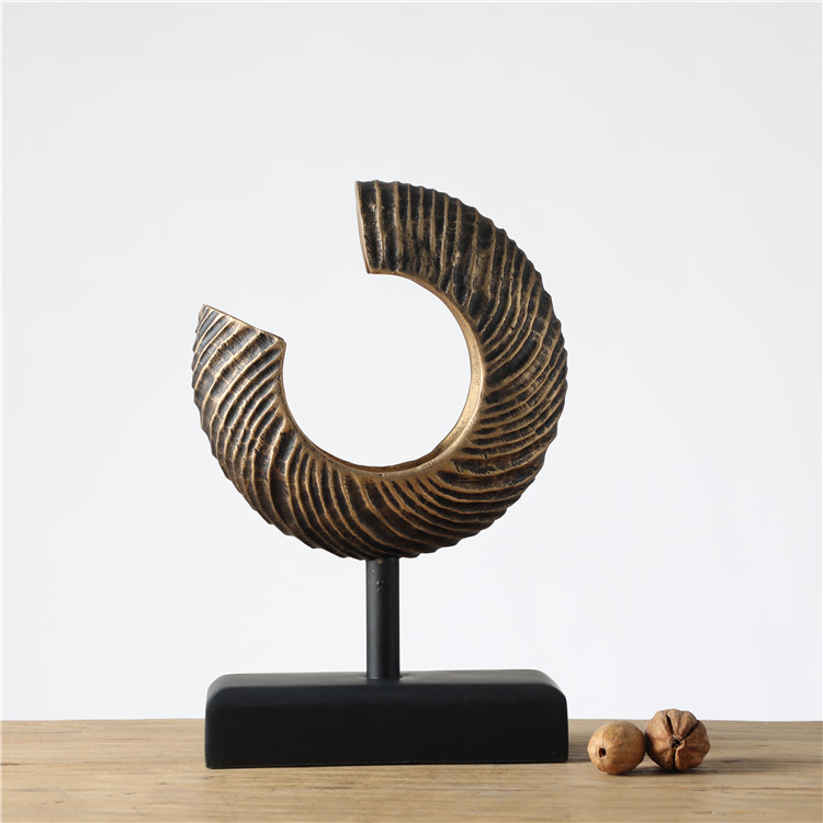 Beat quality modern home accessory art textured resin craft sculpture