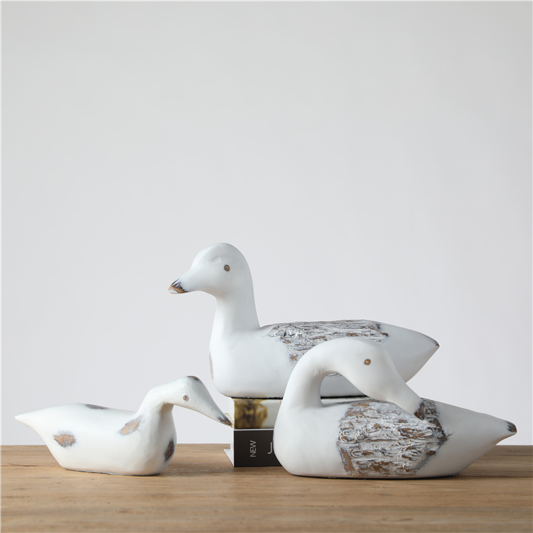 China Rustic Polyresin Handmade Modern White sea gull Ornament Home Decor