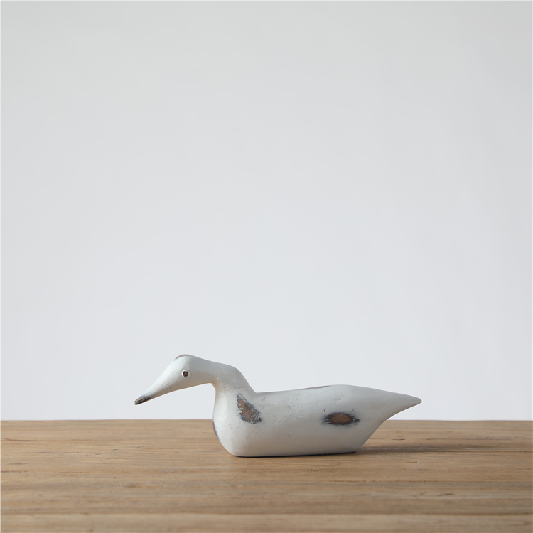 China Rustic Polyresin Handmade Modern White sea gull Ornament Home Decor