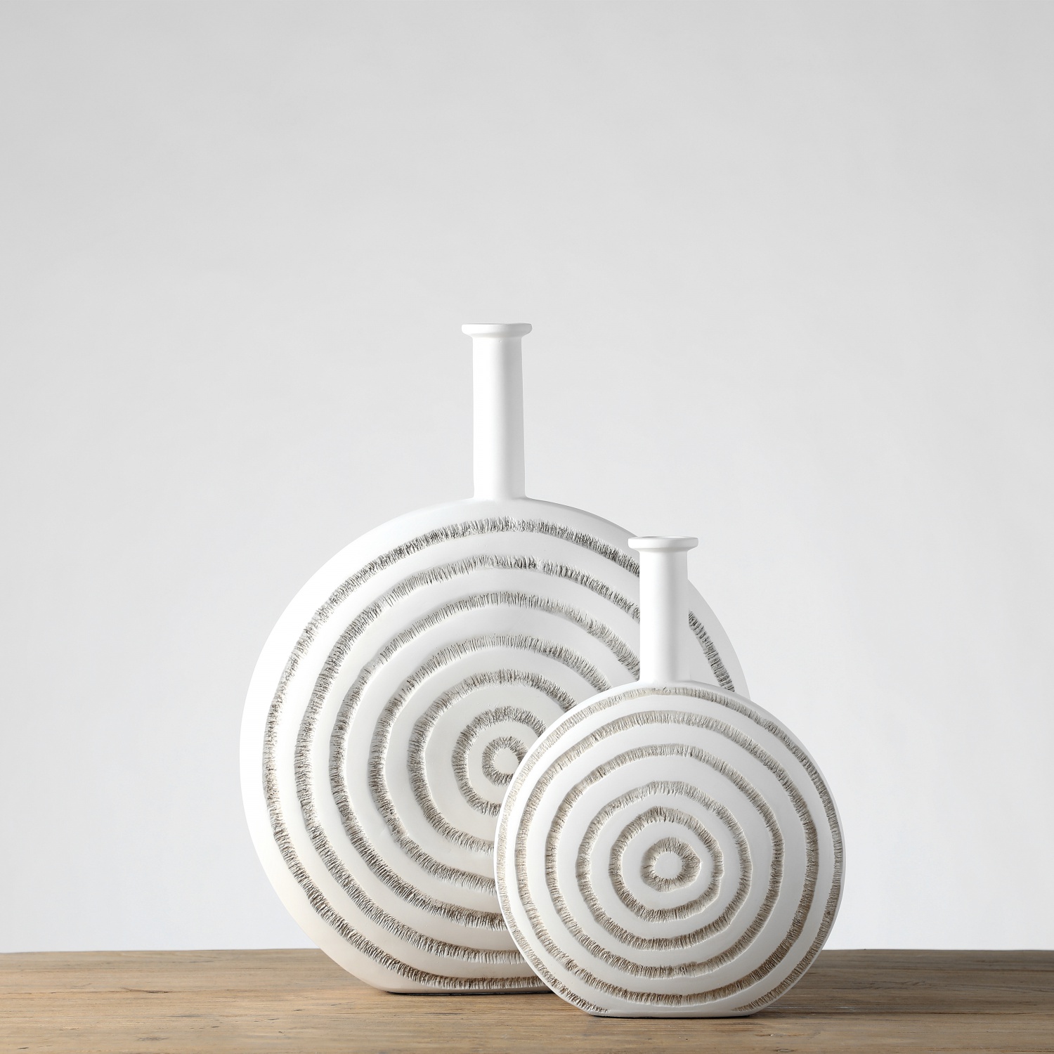 Hot Selling Rings texture Embossed Resin Floor Vase For Home Decor