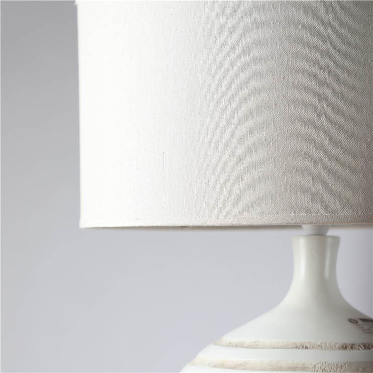 Resin Base Lamp Wholesale Home Decorative Modern Bedside Table Lamp Desk