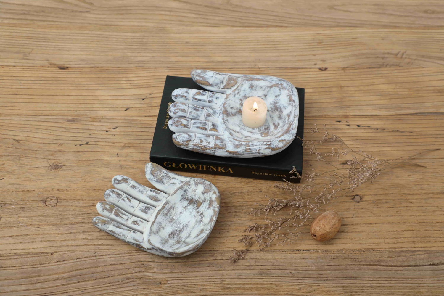 Best Selling Promotional Resin Votive Hand Decorating Candle Holders