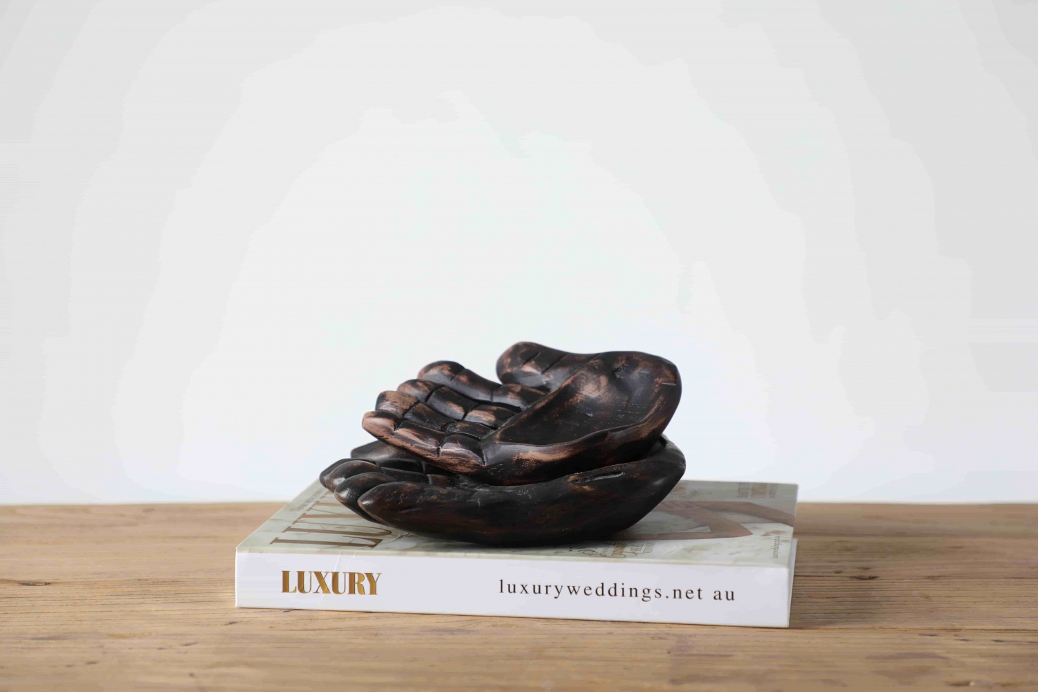 Popular Black Hand Polyresin Decorative Funny Palm Tealight Candle Holder