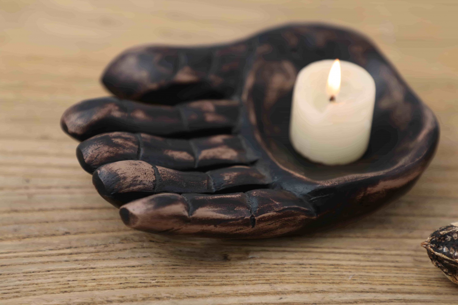 Popular Black Hand Polyresin Decorative Funny Palm Tealight Candle Holder