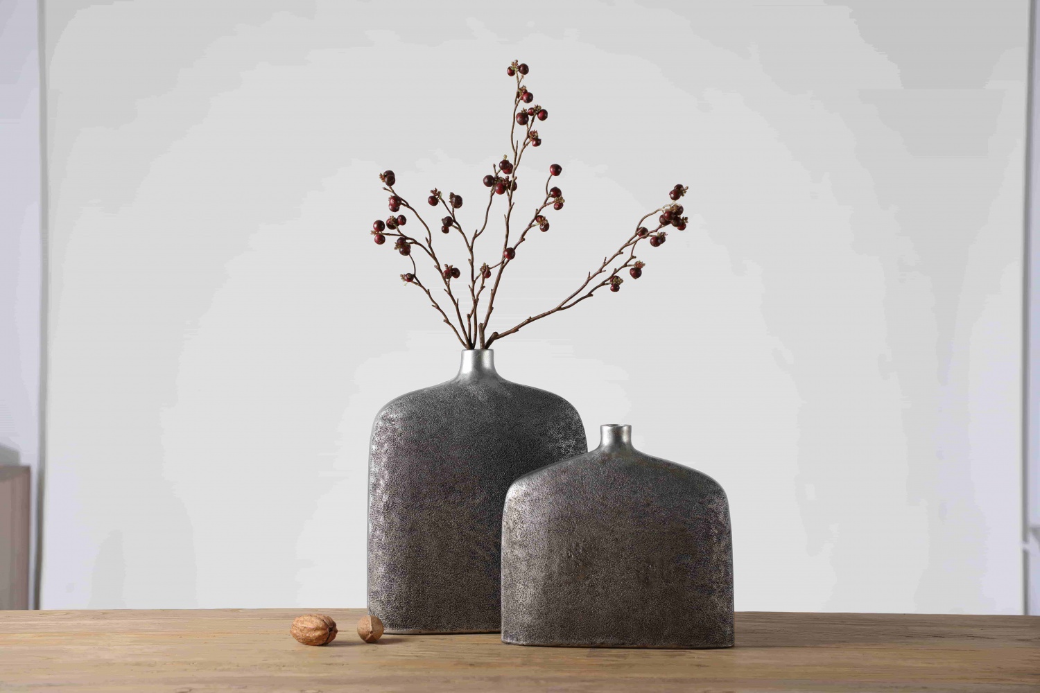 Hot Selling frosted wide Resin Table Vase For Home Decor