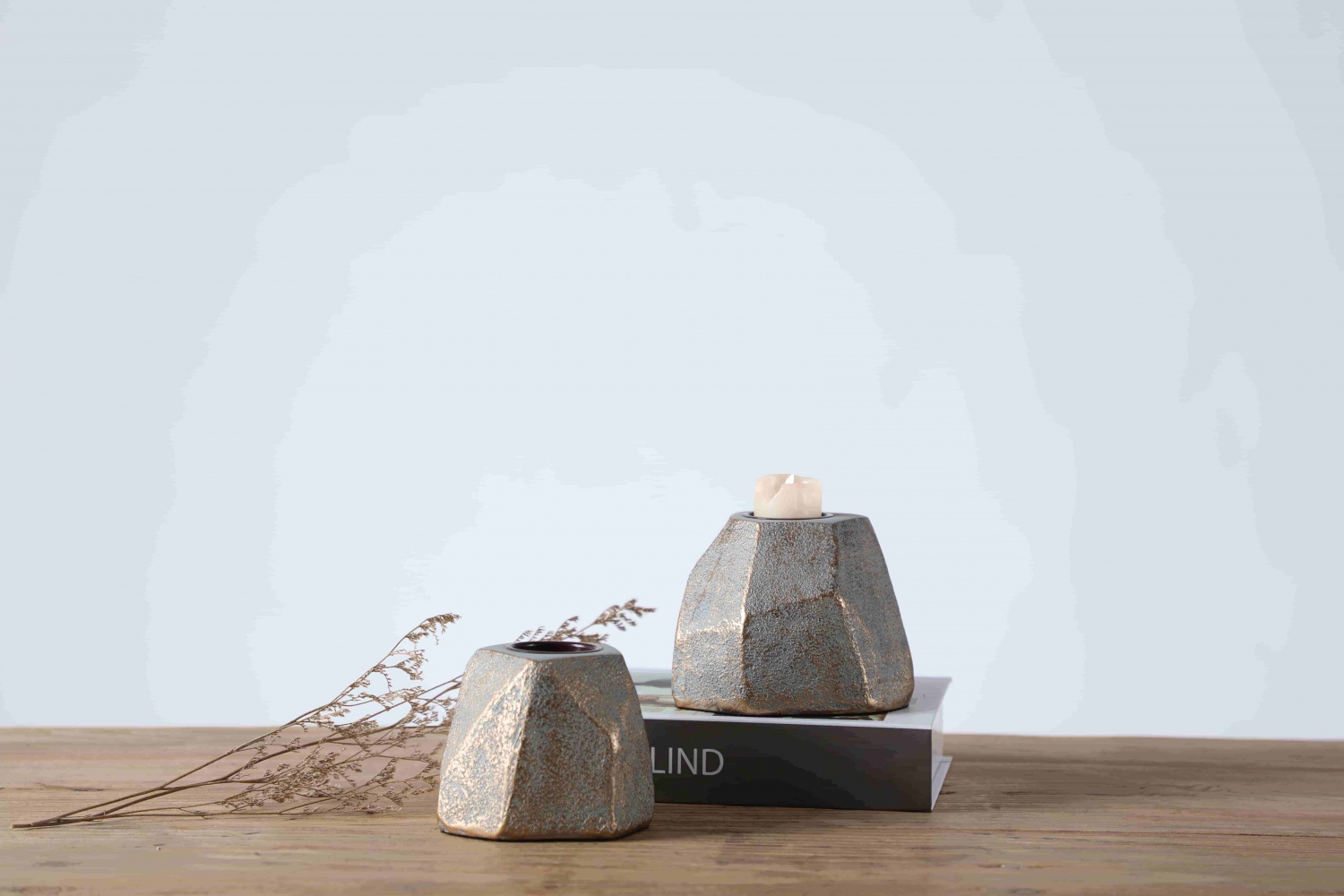 Professional Supplier Unique Favor Wholesale Resin New Home Decor Candle Holder