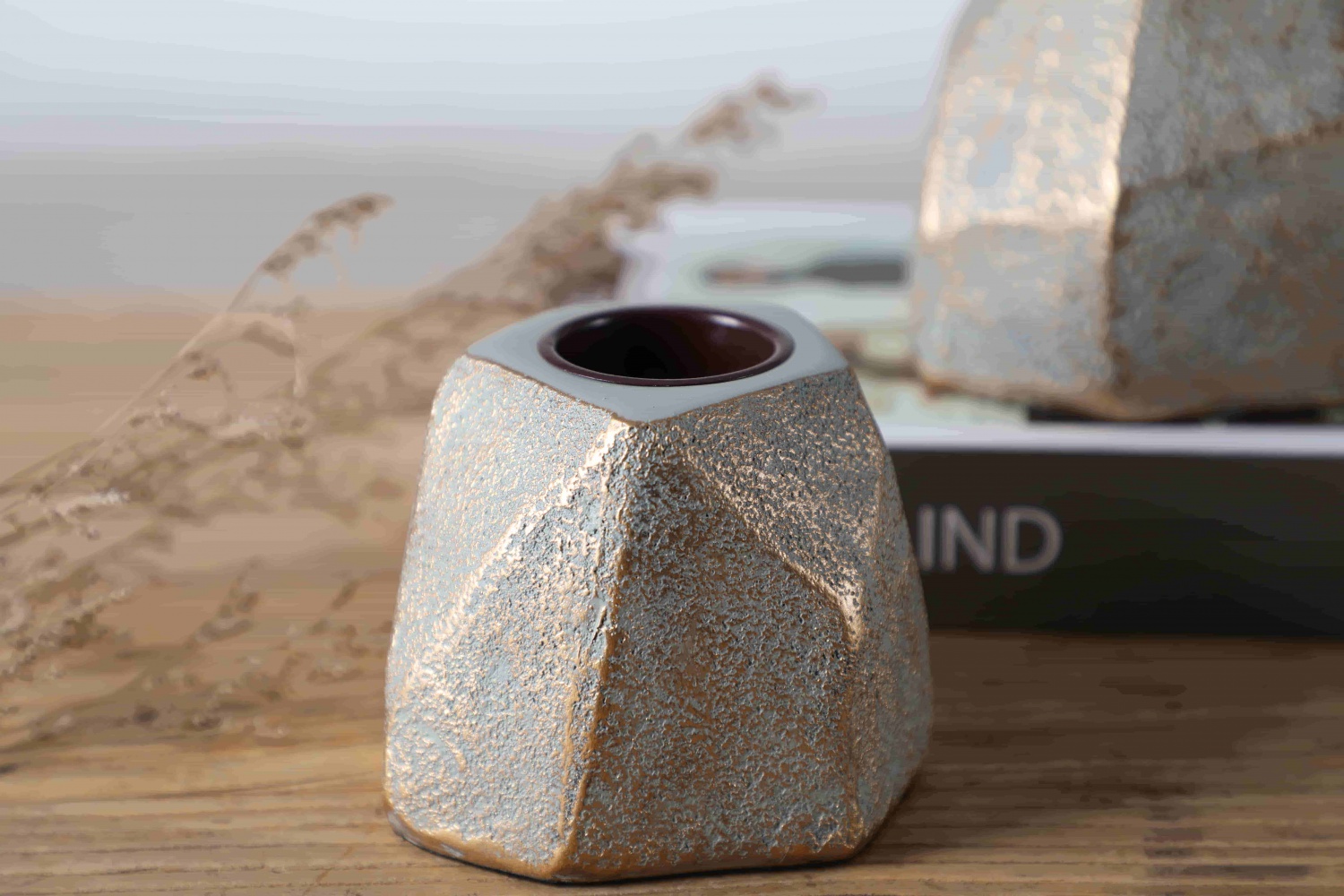 Professional Supplier Unique Favor Wholesale Resin New Home Decor Candle Holder