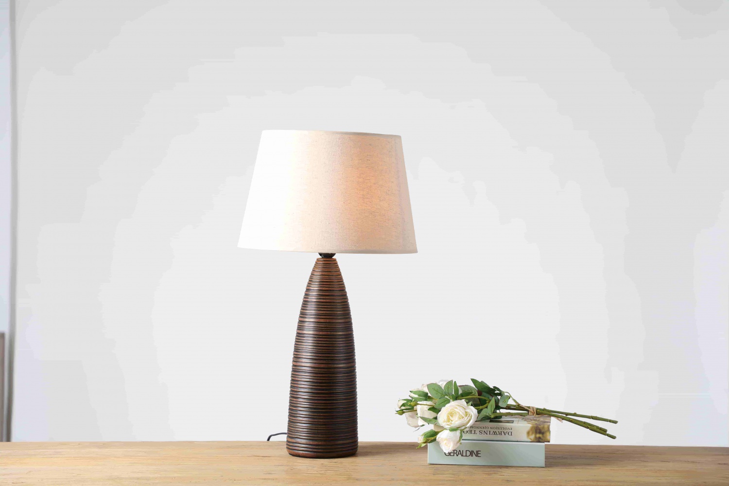 Wholesale High End Home Decoration Made in China Resin Lamp For Entrance