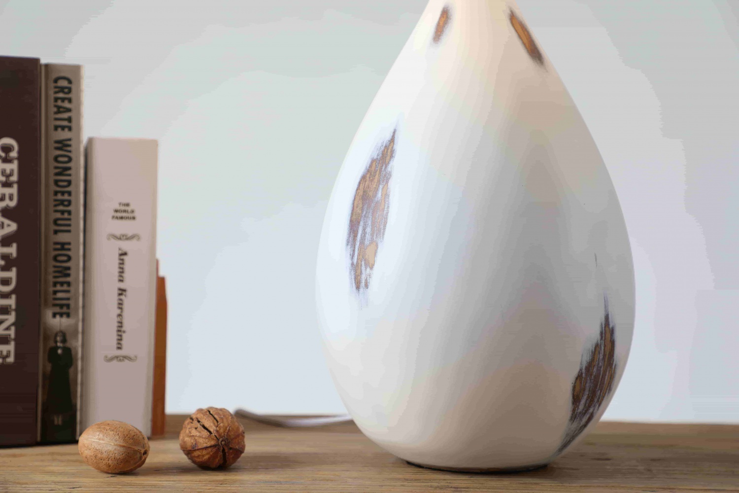 Graceful Sublimate minimalist modern Bedside table lamp